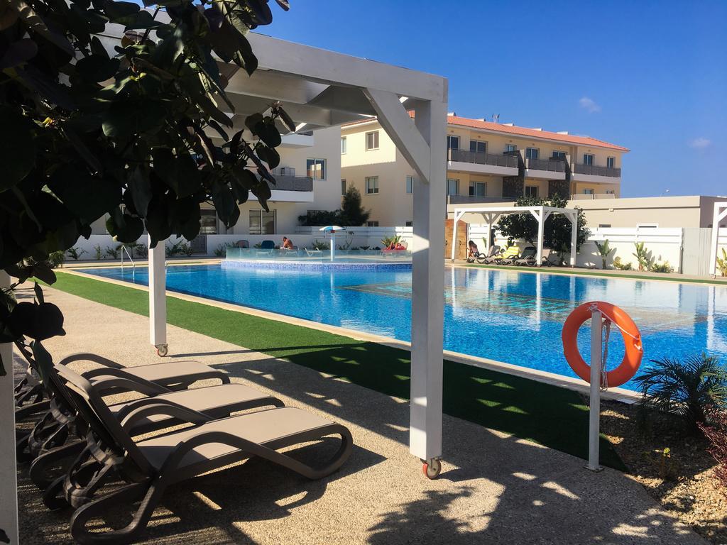 Mythical Sands Resort - Good Vibes Apartment Paralimni Buitenkant foto